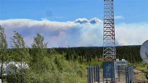 Cabins destroyed during ‘explosive growth’ of wildfire near Sambaa K’e, N.W.T.